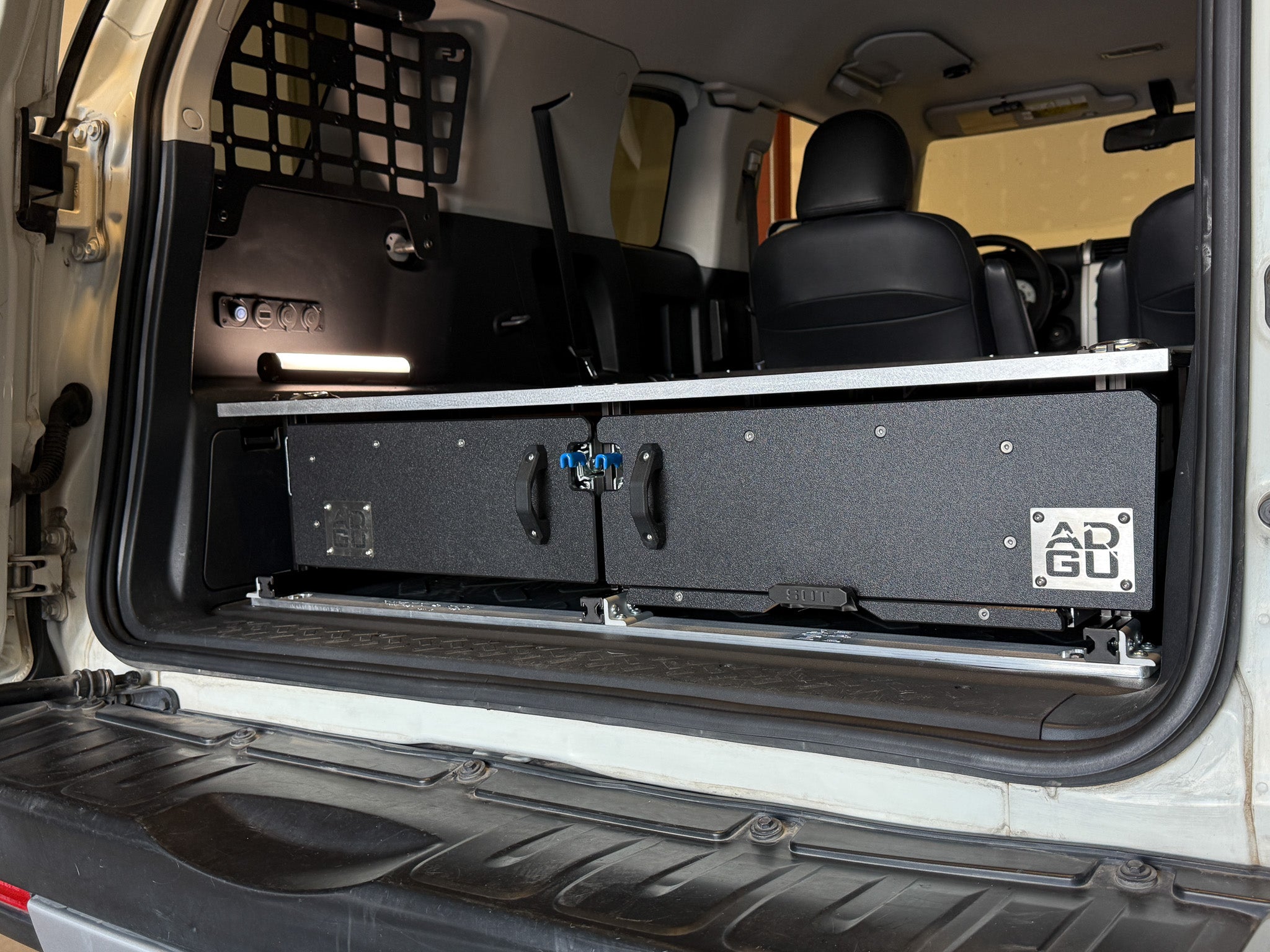 FJ Cruiser - Full 2nd Row Delete - Mega Drawers